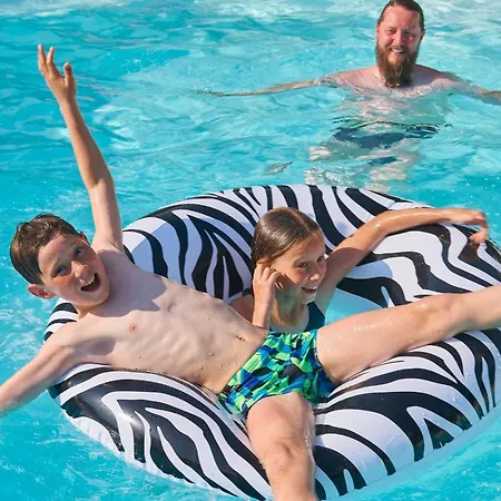 Дом отдыха Domaine De *